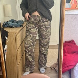 Abercrombie Vintage y2k Camouflage Cargo Pants- size small